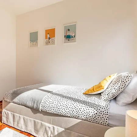 Apartment Essence - A Heart And Soul Experience *